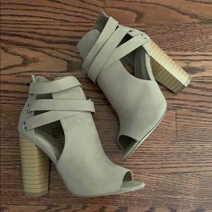 Size 8 Tan Open-toe booties BRAND NEW!